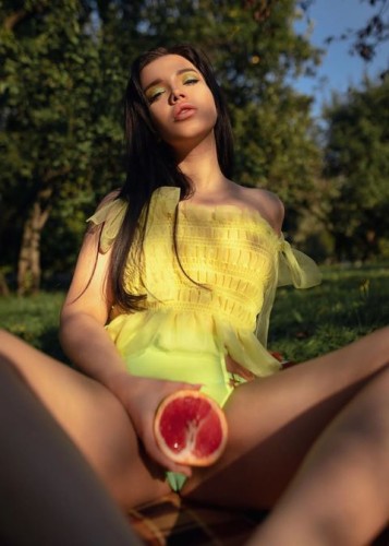 Шакира, Г. Симферополь